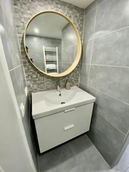 Peaceful Home Close To Airport With Parking Steenokkerzeel Esterno foto