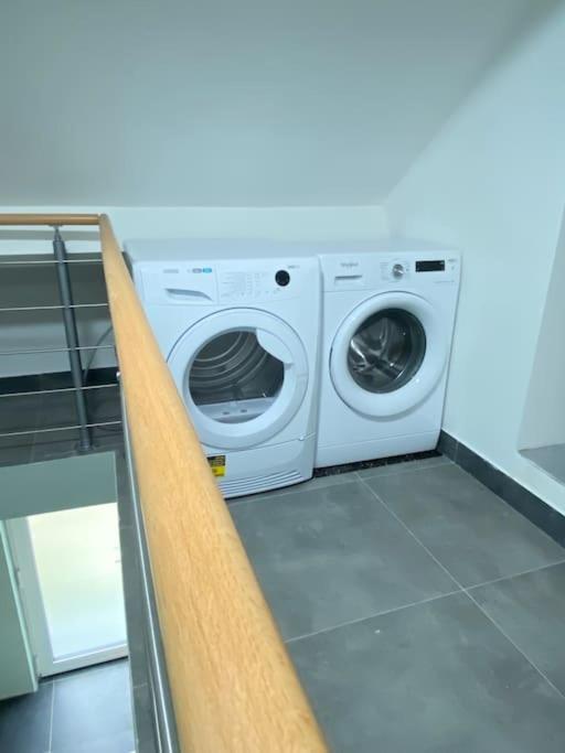 Peaceful Home Close To Airport With Parking Steenokkerzeel Esterno foto